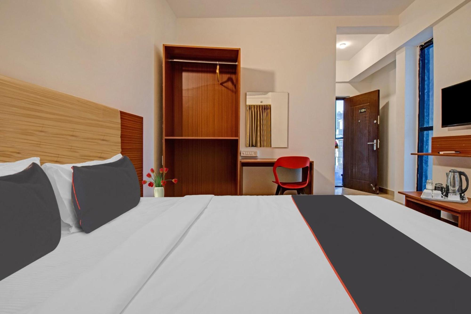 Super Collection O Petals Otium Business Hotel Bangalore Luaran gambar